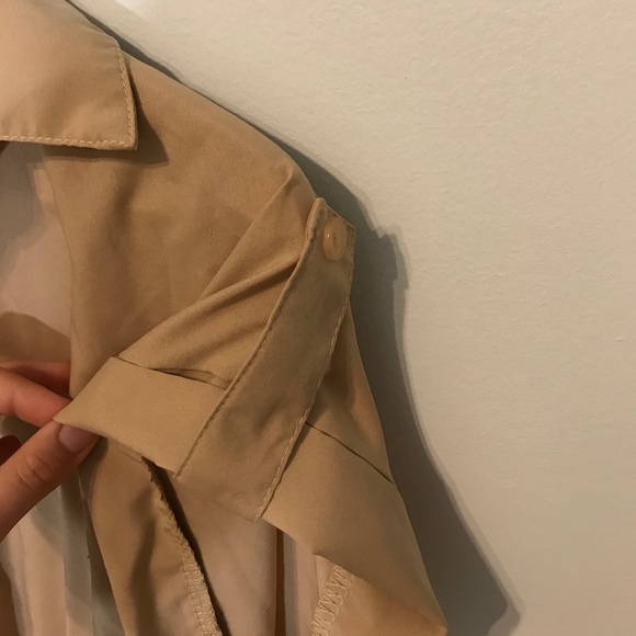 Classy tan shirtdress - Picture 5 of 7